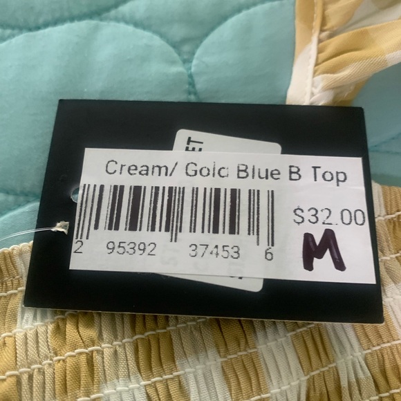 Super cute skirt and top - Picture 6 of 7